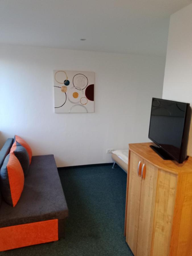 Apartman Obecni Hostinec Provodov (Hradec Kralove) Zewnętrze zdjęcie